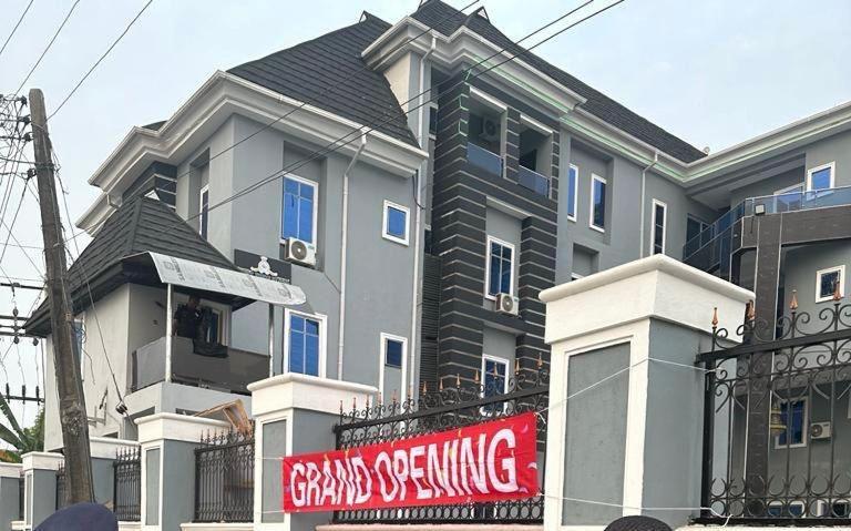 West Wing Hotel Lagos Exterior foto